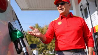 Motorina mai scumpă doar în România pune presiune pe EBITDA. Cine poate transfera costul și cine pierde marjă