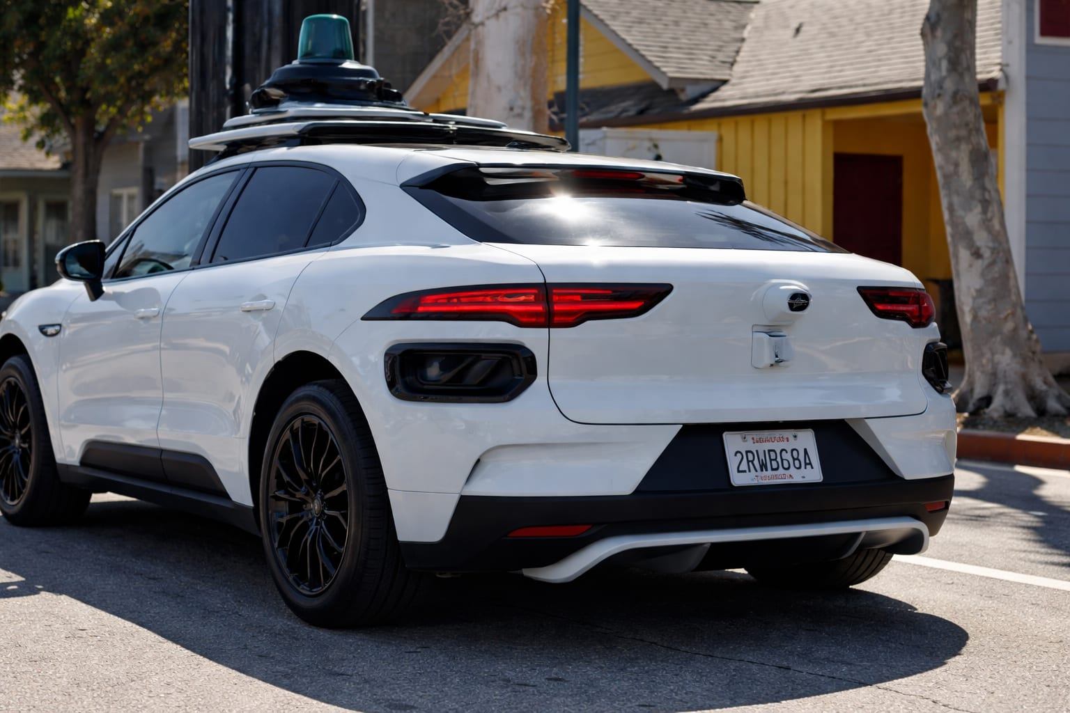 110 dolari la Uber versus 37,96 dolari la Waymo pentru 17 kilometri. Diferența care rescrie economia ride sharingului