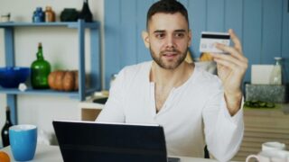 Credit de nevoi personale rapid: diferențele care contează cu adevărat între oferte