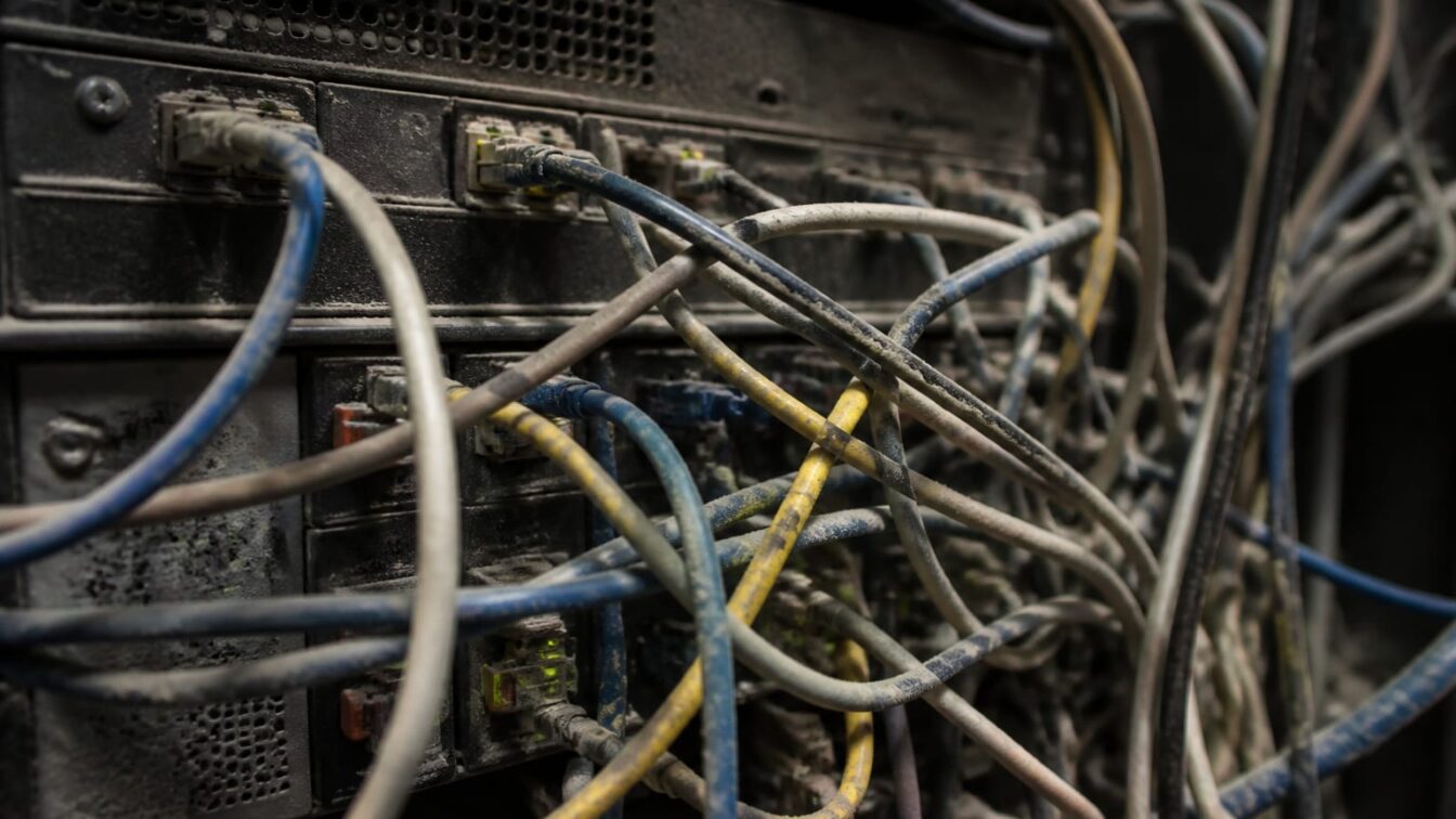 ANCPI, blocată după un atac cibernetic din cauza unei vulnerabilități vechi de 5 ani