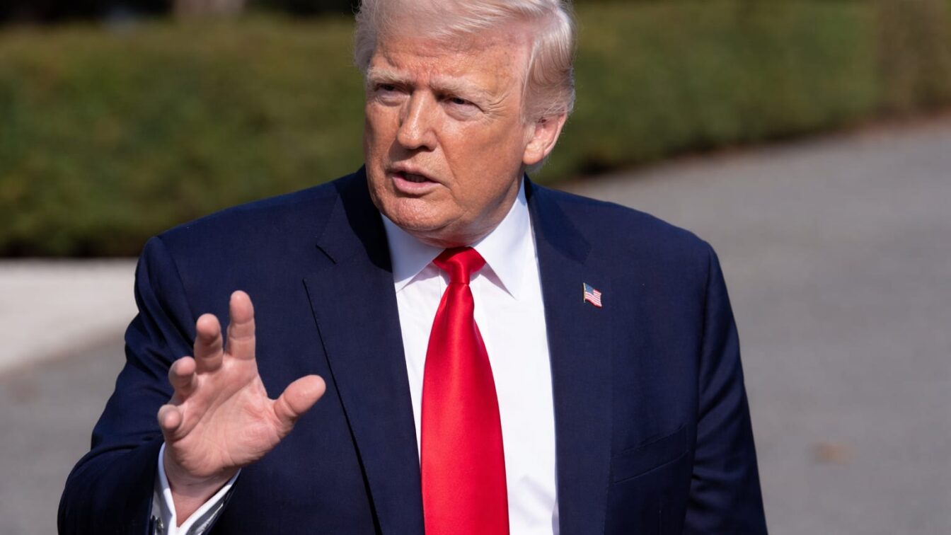 1,4 miliarde de dolari din criptomonede pentru Donald Trump în 2025. Două surse au generat grosul câștigurilor