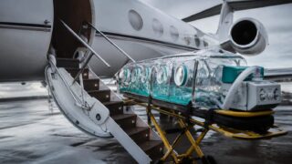 Al doilea american cu Ebola, transferat în Germania