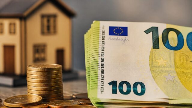 Leul a coborât la 5,2363 lei pentru un euro. Ce indică pentru companii inflația de 10,7% și chiriile mai mari cu 44%