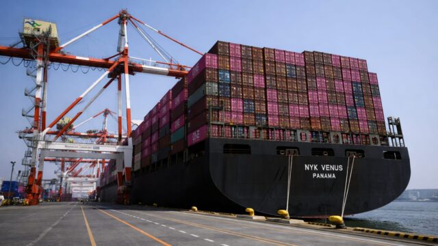 Exporturile Japoniei au urcat cu 19,3% în iunie, dar energia scumpă mută presiunea pe profituri