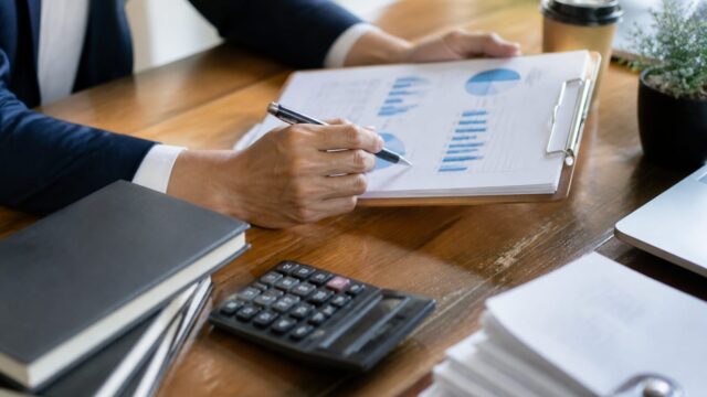 Reglementări Fiscale 2025: 3 Strategii Esențiale Pentru Evitarea Sancțiunilor