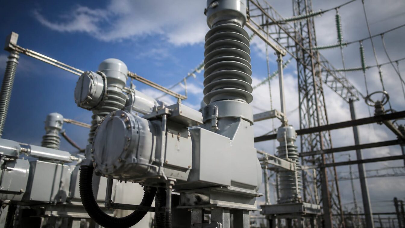 1 miliard de euro pentru expansiunea NOVA Power & Gas. E-INFRA forțează schimbarea ierarhiei furnizorilor
