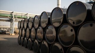 Prețul petrolului Brent a urcat la 86,19 dolari pe baril