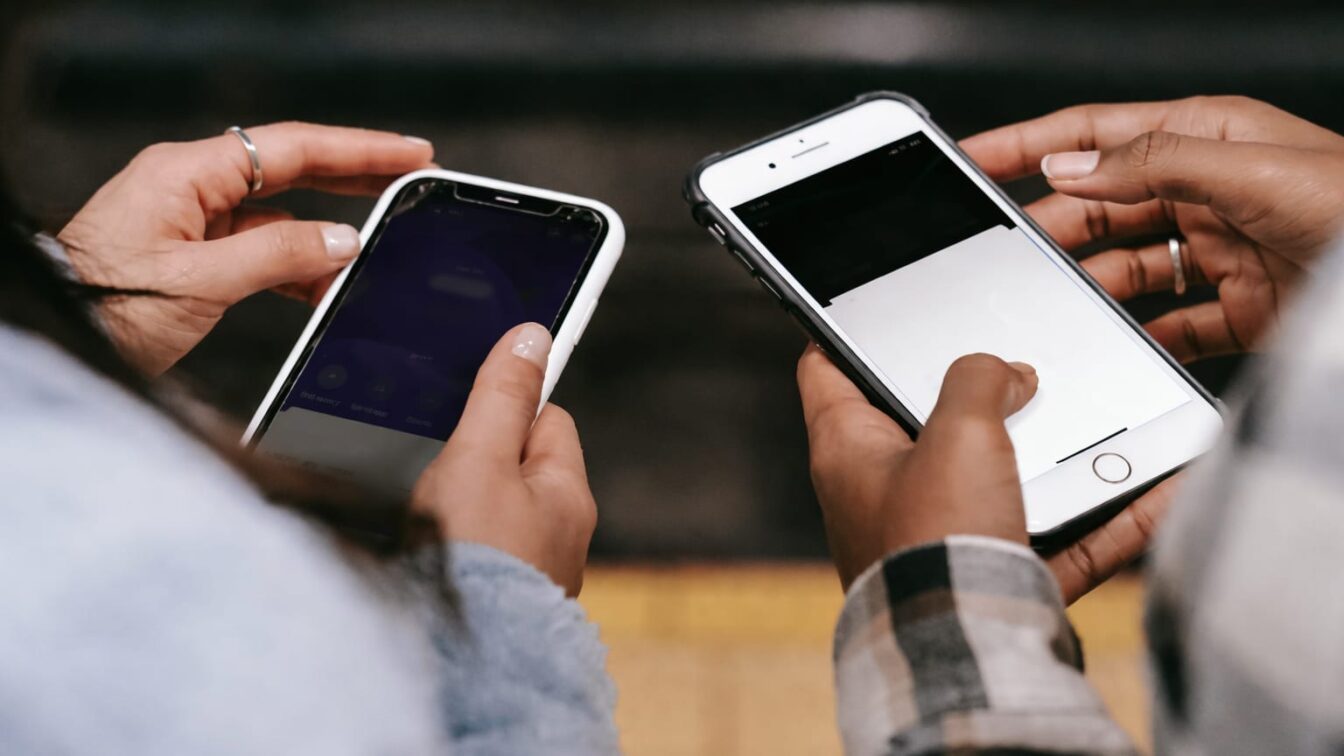 Revolut oferă până la 12 luni de ChatGPT Go gratuit pentru clienții personali. Cum mută competiția fintech dincolo de preț