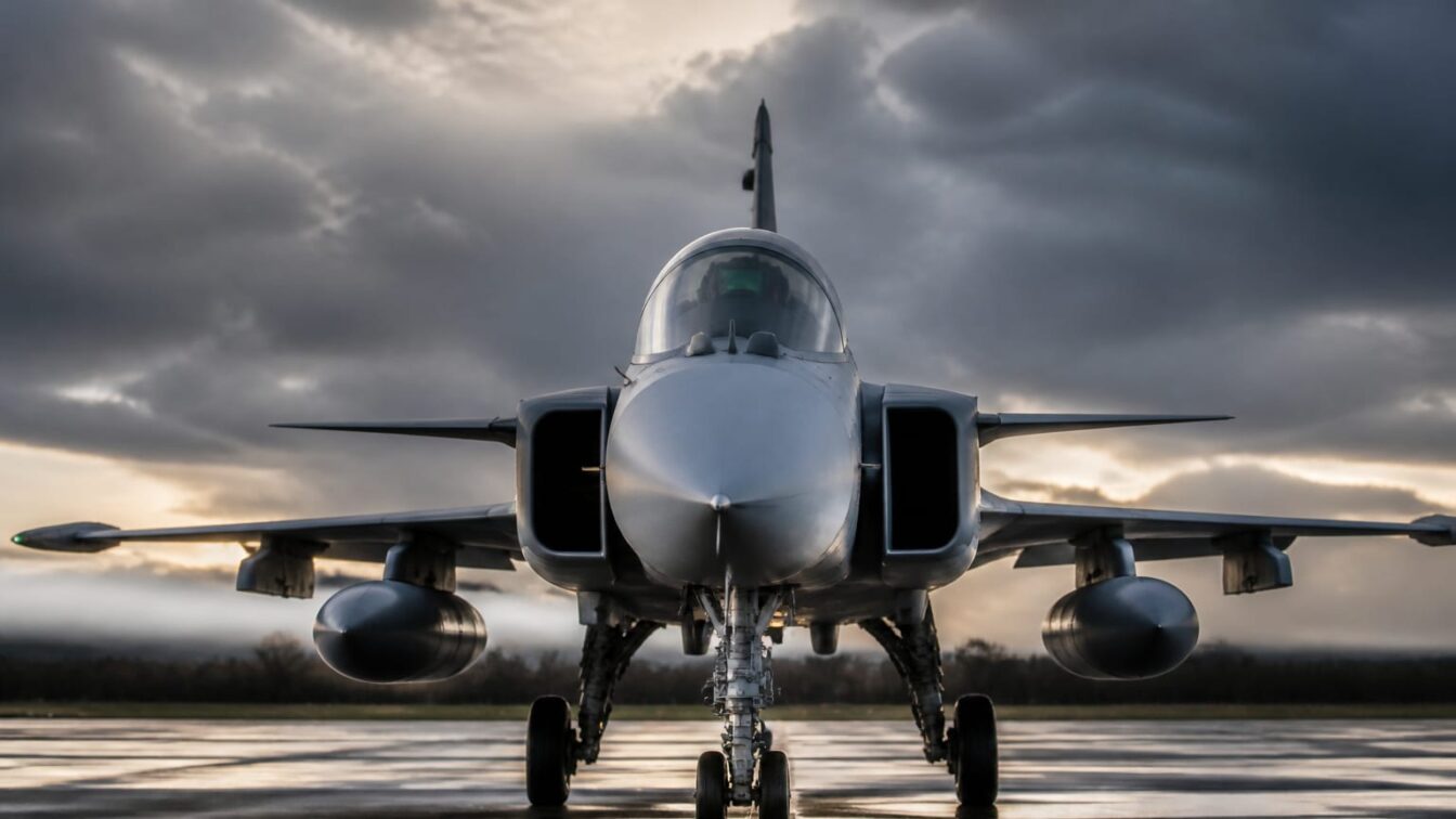 Saab intră în două programe NATO de miliarde