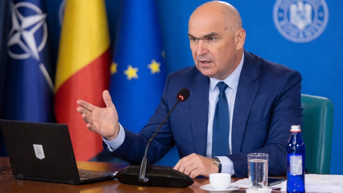 Legea care reduce transparența averilor demnitarilor, criticată de 12 ONG-uri