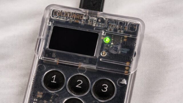 O vulnerabilitate majoră în portofelele hardware Coldcard a dus la mutarea a 1000 BTC