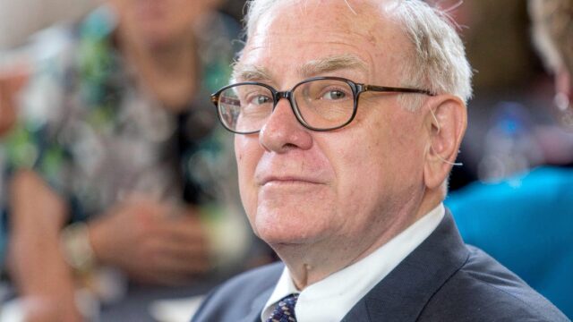 Warren Buffett, la 95 de ani și 150 de miliarde de dolari, afirmă că norocul a fost decisiv