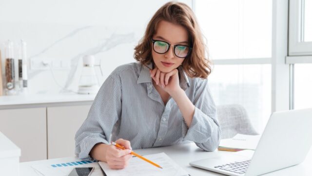 Diferența dintre PFA și SRL: răspundere, bani, taxe și administrare