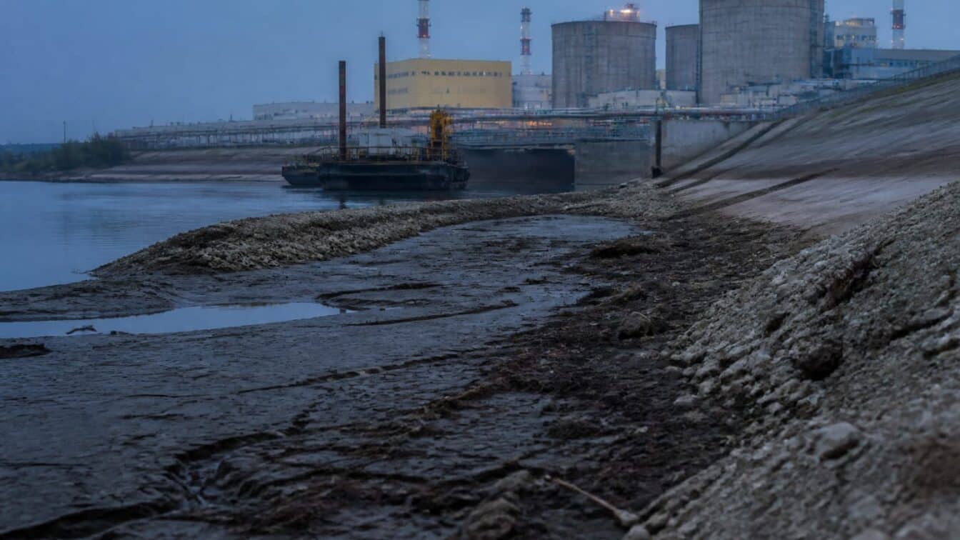 De ce nu pornește investiția care trebuie să ridice apa spre Cernavodă cu până la 1,20 metri și costă 1,02 miliarde lei