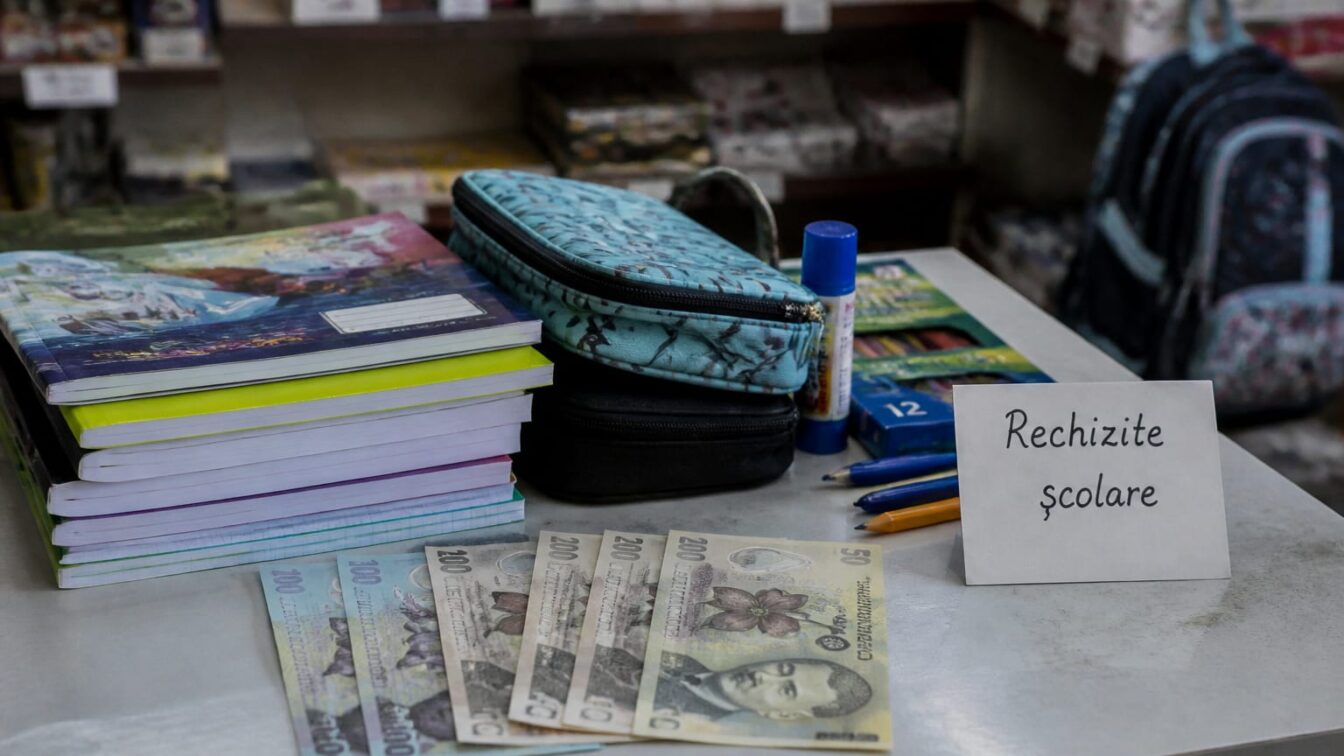 Elevii vor pierde 600 de lei anual din bursele sociale de vacanță. Peste 840.000 de copii vor fi afectați de decizia Guvernului