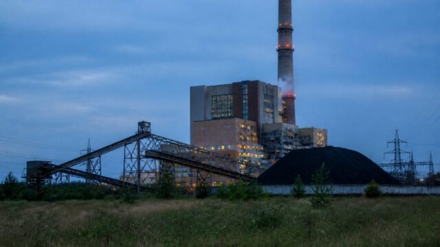 Statul lasă Complexul Energetic Oltenia fără peste 1,3 miliarde de lei și îi erodează rezerva financiară