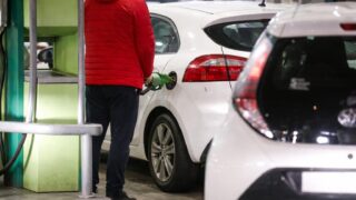 Motorina s-a ieftinit cu 68 de bani pe litru și a coborât sub 10 lei/l la Petrom