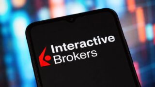 Interactive Brokers deschide tranzacționarea acțiunilor BVB și ETF-urilor locale