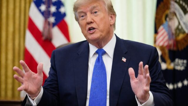 Petrolul a urcat la 87,72 dolari pe baril. Donald Trump a cerut compensații din partea Iranului