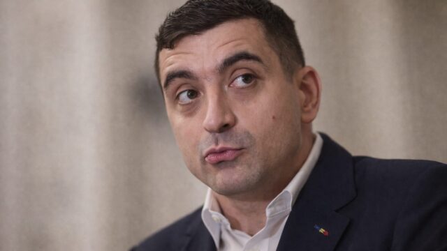 Foști ambasadori americani cer revocarea vizei lui George Simion