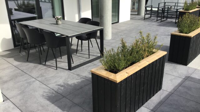 Cum poți obține un decor cald folosind materiale ușor de întreținut