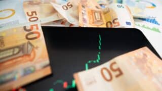 Euro la 5,2644 lei pe 18 septembrie 2026. Cât înseamnă în lei ratele, chiriile și salariile
