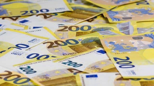 BNR a publicat un euro de 5,2542 lei pe 9 septembrie. Ce impact are cursul asupra ratelor și chiriilor
