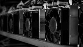 Autoritățile mexicane au descoperit aproape 300 de echipamente de criptomining alimentate ilegal dintr-un complex hidroelectric