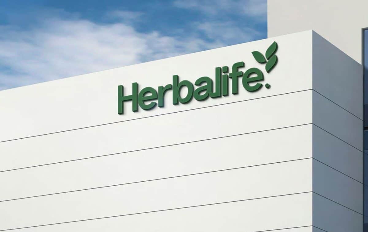 Herbalife anunță tranziția planificată a funcției de CEO. Stephan Gratziani, înlocuit provizoriu de John DeSimone