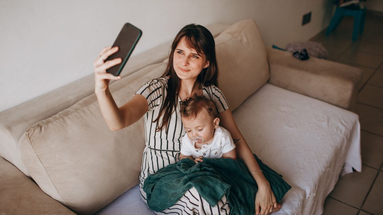 Comisia Europeană prezintă pe 17 septembrie KIDS Act, cu o vârstă minimă comună în UE pentru rețelele sociale