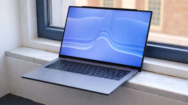 Un ecran care crește de la 14 la 17 inci și un laptop de 10 mm arată pariul Lenovo, dar fără miză comercială acum