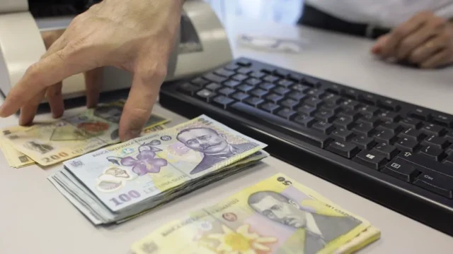INS a raportat scăderea PIB-ului României în primul semestru din 2026. Investițiile au crescut cu 10,9%