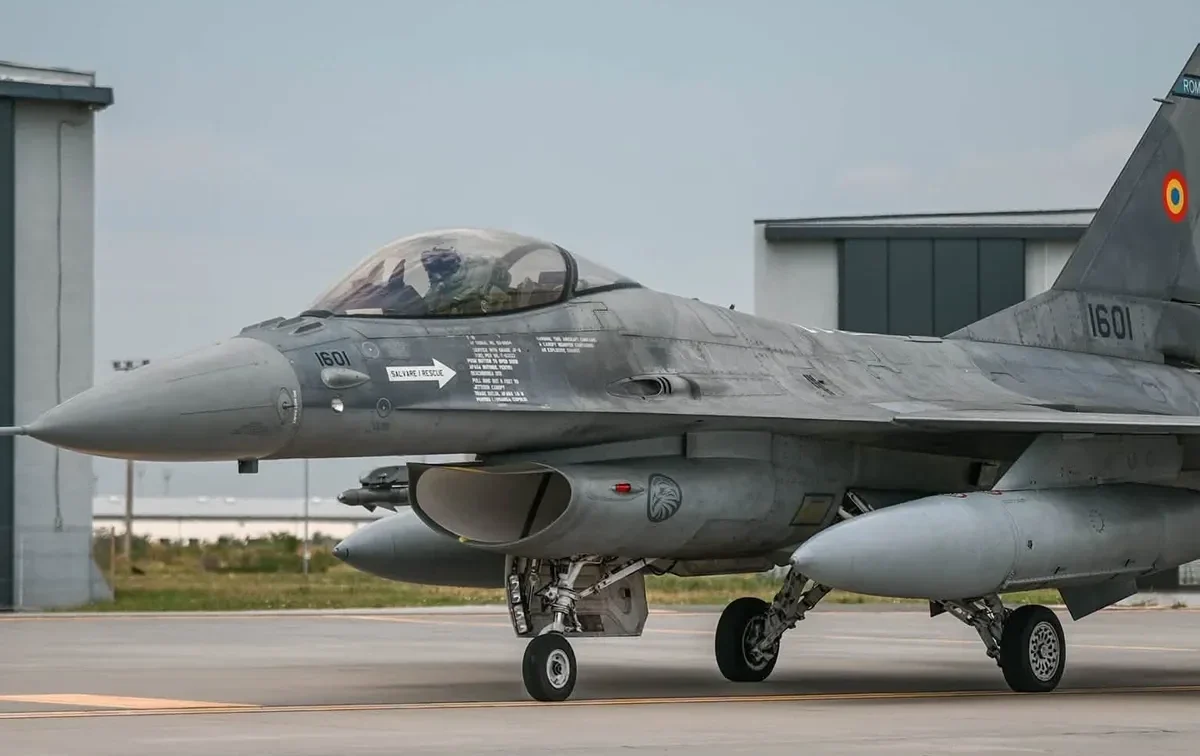 CCR menține plafonarea pensiilor militare. De ce aceeași funcție poate aduce pensii diferite