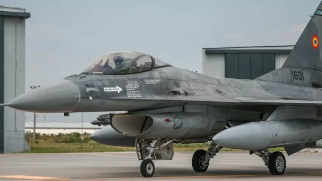 CCR menține plafonarea pensiilor militare. De ce aceeași funcție poate aduce pensii diferite