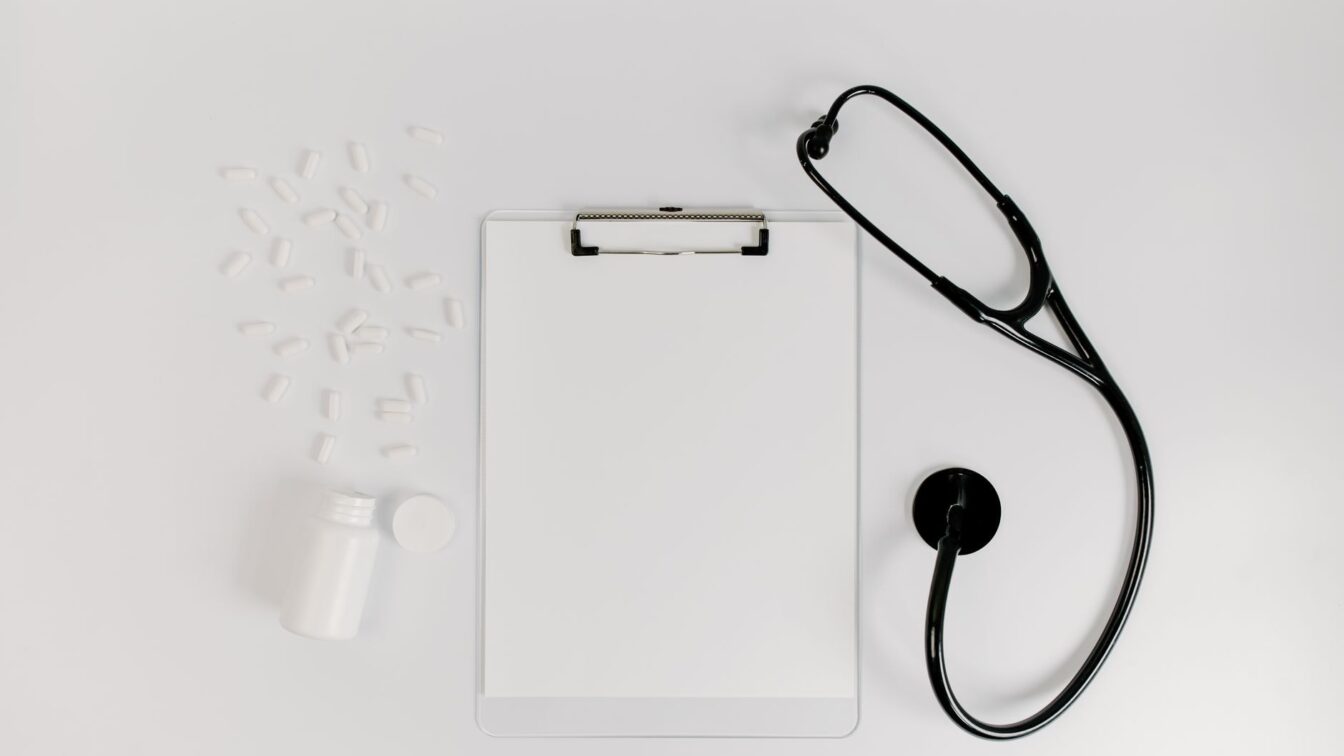 Portalul nou al CNAS mută online istoricul medical și decontările. Pacienții văd ce a plătit casa pentru consultații