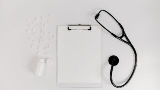 Portalul nou al CNAS mută online istoricul medical și decontările. Pacienții văd ce a plătit casa pentru consultații