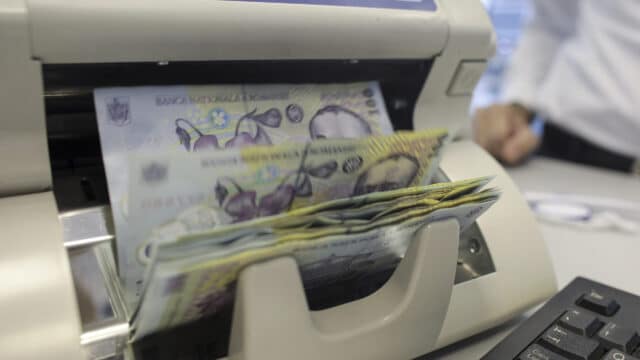 Deficitul bugetar a scăzut cu 31% și a ajuns la 59,42 miliarde de lei după opt luni