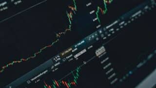 S&P se pronunță asupra ratingului României după ce randamentul titlurilor de stat pe 10 ani a urcat la 7,13%