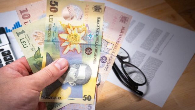 Salariul mediu net a ajuns la 5.266 lei în 2025, dar costul muncii pentru companii a crescut mai repede