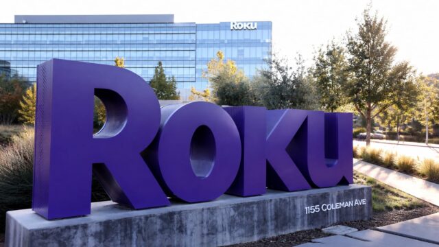 Fox vrea acces la 100 de milioane de gospodării prin Roku, iar rivalii se tem de controlul asupra vizibilității și datelor