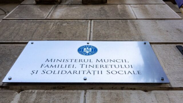 Angajatorii nu mai pot depune cereri pentru vizele de muncă D/AM2 în WorkinRomania. Ministerul Muncii face recurs