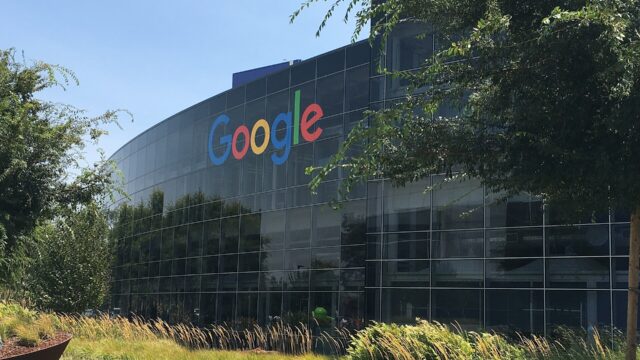 Alphabet a pierdut circa 517 miliarde de dolari din valoarea de piață într-o zi