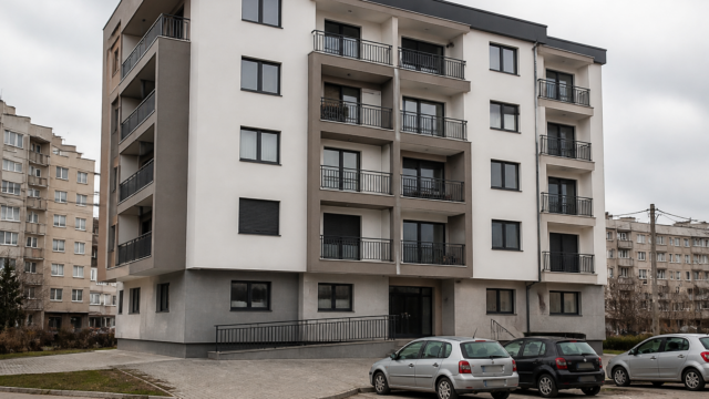 Apartamentele din România au fost scoase la vânzare cu 4,5% mai scump decât acum un an