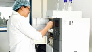 Firmele pot reduce impozitul cu 10% din cheltuielile eligibile de cercetare. Cum aleg între facilități și granturi