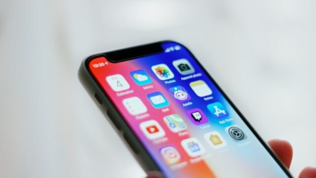 Când telefonul tău devine mai rapid decât gândurile tale