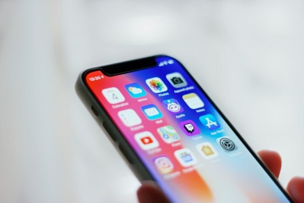 Când telefonul tău devine mai rapid decât gândurile tale