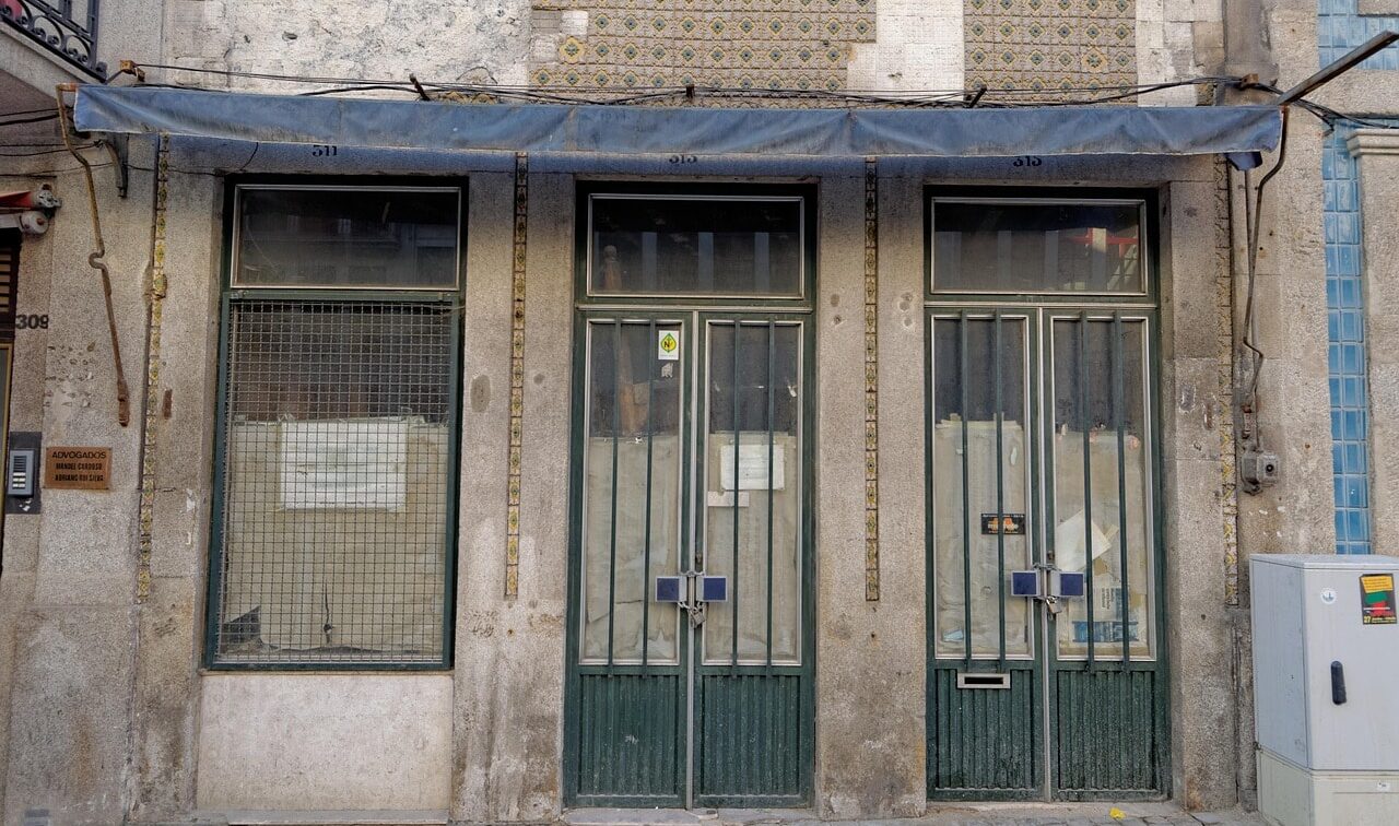 Insolvențele firmelor cu active de peste 4 milioane de euro au crescut cu 141% în primele nouă luni din 2026