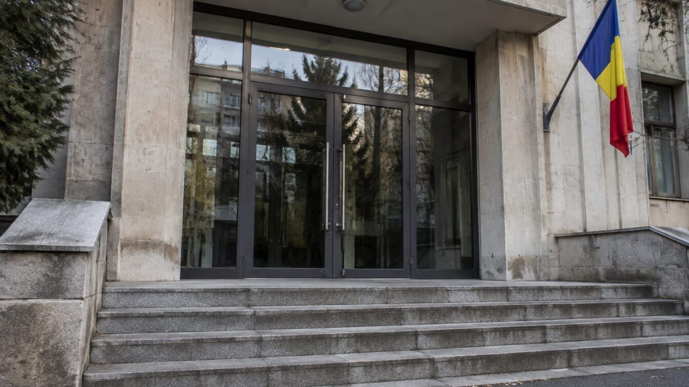 Luca Niculescu indică digitalizarea ca răspuns la evaziunea fiscală