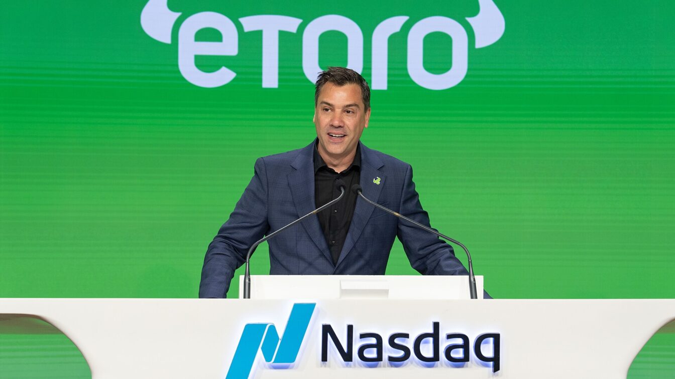 Nasdaq-100 a scăzut cu 2,92% într-o zi, dar fondurile cu acțiuni tehnologice nu scad automat la fel
