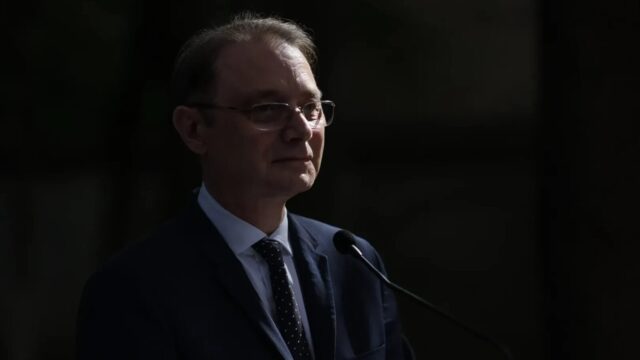 Luca Niculescu și miniștrii săi vor depune marți jurământul în fața președintelui Nicușor Dan